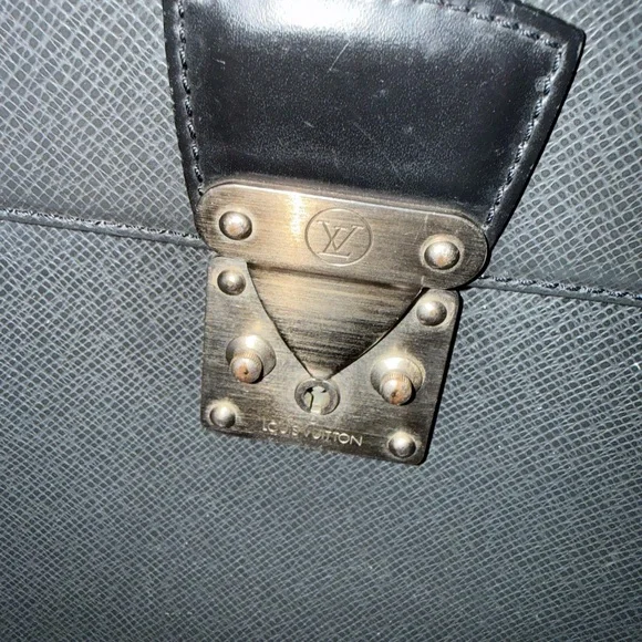 Louis Vuitton Black Saffiano Leather Briefcase with Silver Hardware - Picture 2 of 15